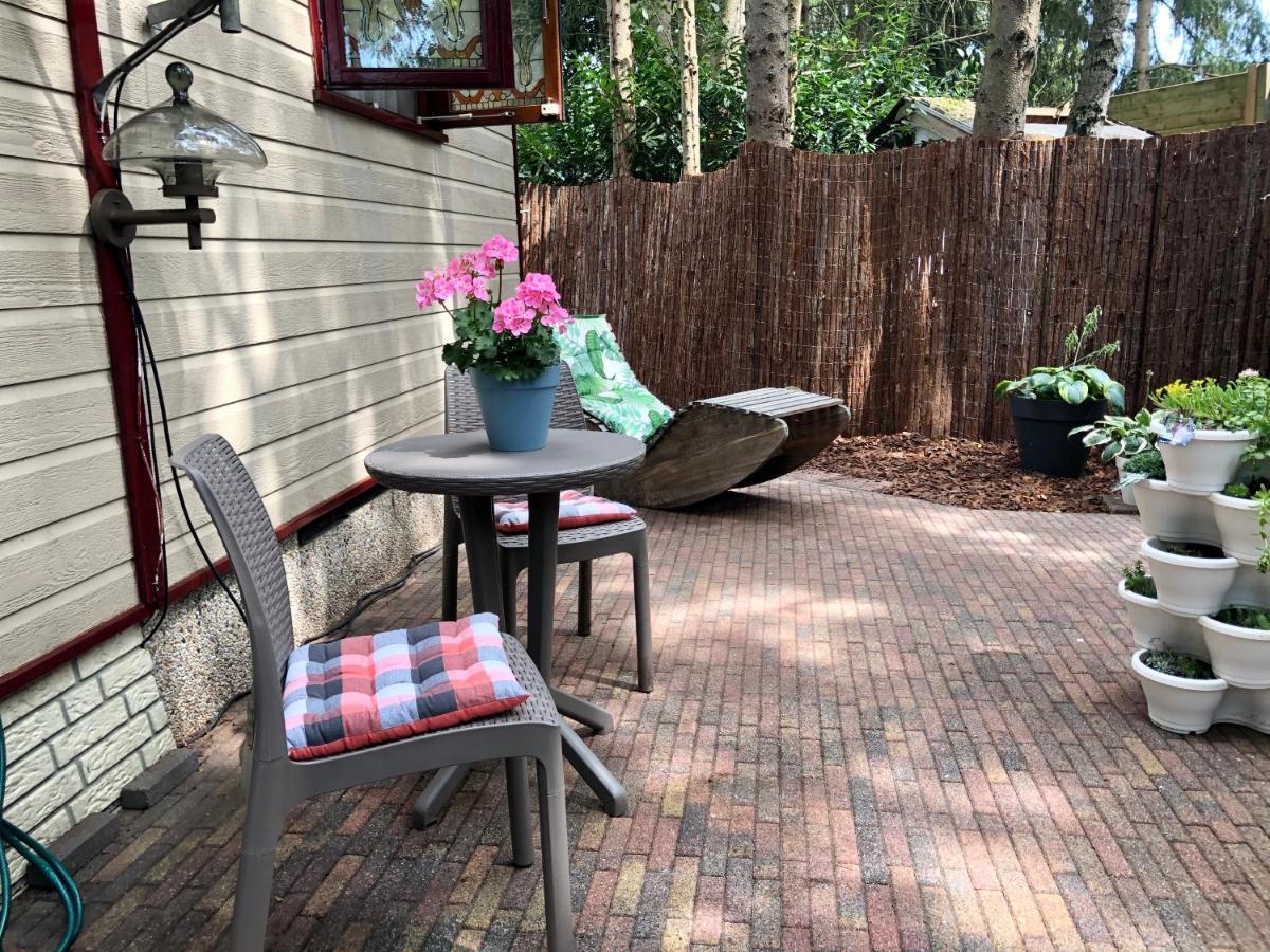 Retro Relax Resort Midden In Het Bos Op De Veluwe In Putten Exteriér fotografie